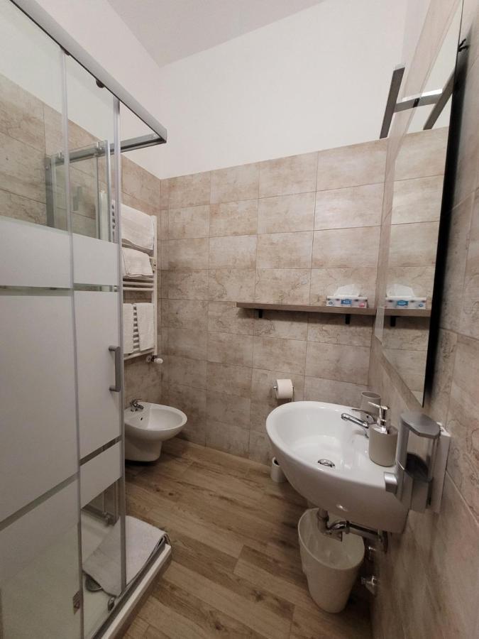 Tiber Rooms Testaccio Roma Exterior foto